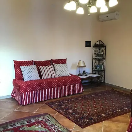 Polirone Bed & Breakfast 3*